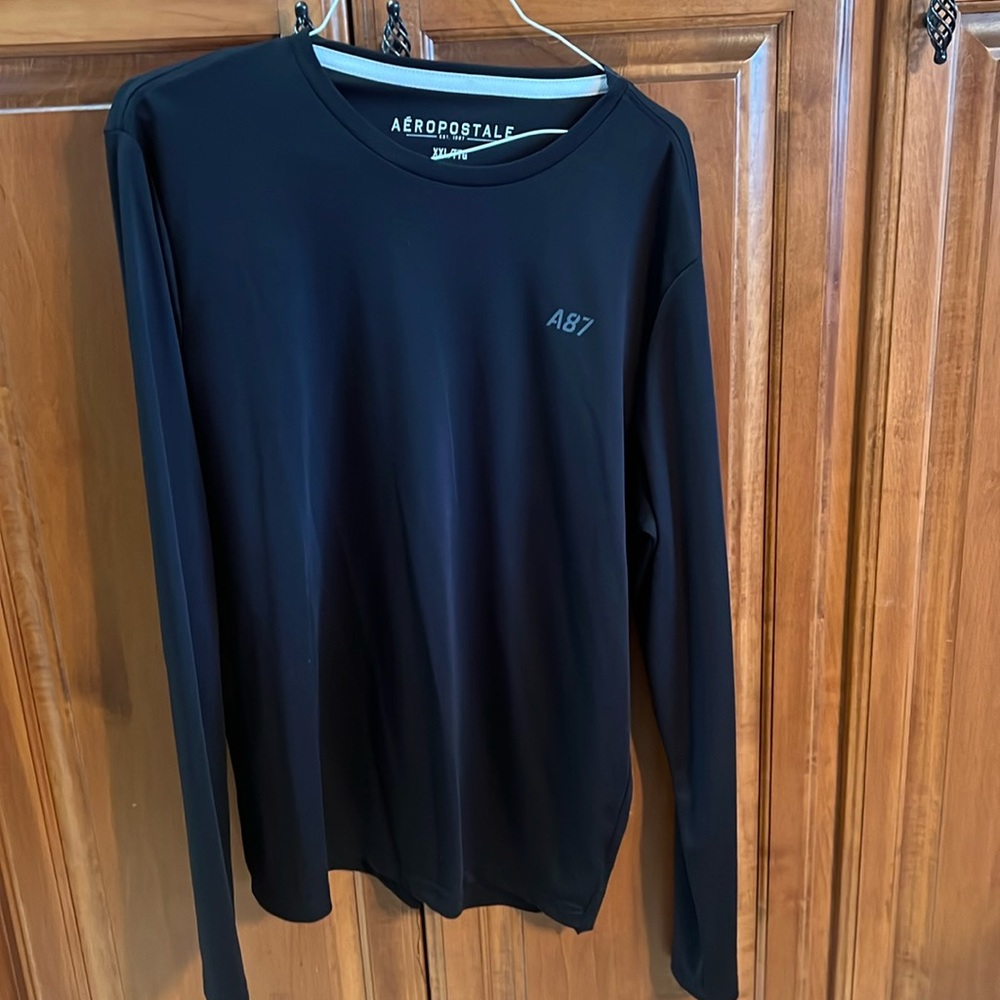 Aeropostale, long sleeve Dri-Fit shirt.